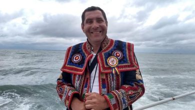 Photo of Un ambasador al folclorului autentic românesc cântă duminică la Topoloveni
