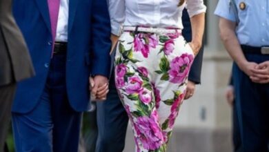 Photo of Melania Trump înflorește cu bujorii de la Dolce Gabbana