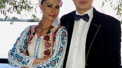 Photo of SE MĂRITĂ CEA MAI BUNĂ PROFESOARĂ DE MUZICĂ DE LA NOI!