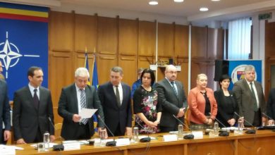 Photo of MIRACOL!NOUL PREFECT A FĂCUT DOAR DOUĂ GREȘELI GRAMATICALE LA ÎNVESTITURĂ