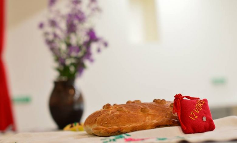 Photo of AFLĂ UNDE AU FOST SĂRBĂTORIȚI REGII ROMÂNIEI DE 10 MAI