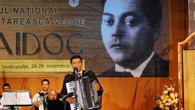 Photo of AFLĂ CÂT COSTĂ UN BILET LA ZAVAIDOC ȘI CINE VINE ÎN JURIU