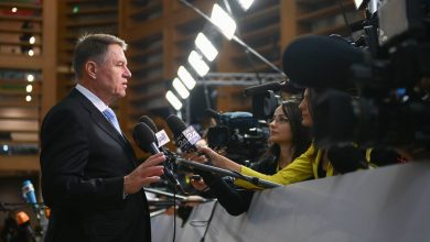 Photo of IOHANNIS ÎN RĂZBOI CU FUMĂTORII
