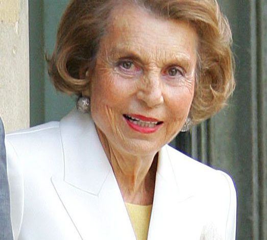 Photo of RĂMAS BUN,DOAMNĂ L’OREAL!