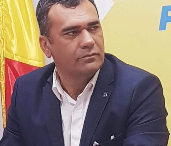 Photo of GELU TOFAN  DEZLĂNȚUIT LA ADRESA LUI MIRCEA DIACONU