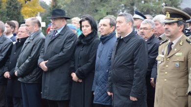 Photo of COROANE ȘI MODĂ LA CIMITIRUL EROILOR