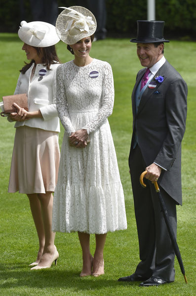 Kate Middleton Robes Cout 2016 111 c3a03