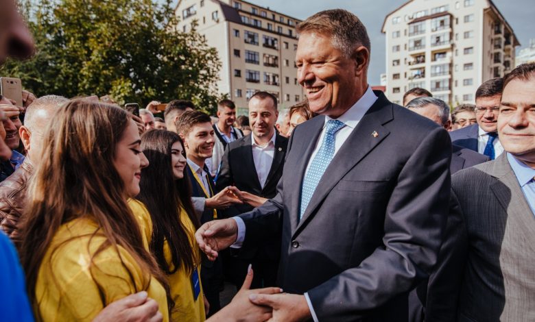 Photo of IOHANNIS: ”NEPĂSAREA PSD COSTĂ VIEȚI DE ROMÂNI”